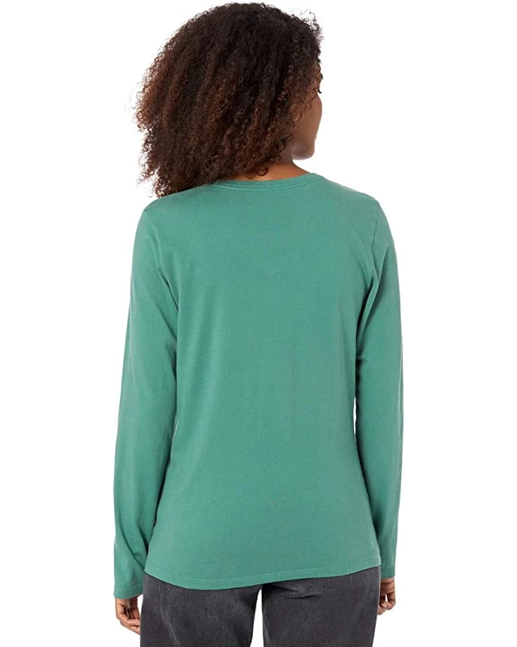 Life is Good Shirts & Tops Holiday Adirondack Bear Long Sleeve Crusher™ Vee 4 Life is Good Shirts & Tops Holiday Adirondack Bear Long Sleeve Crusher™ Vee - Image 2